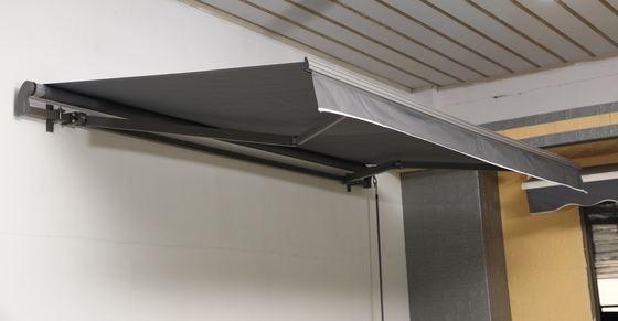 Versátil e durável 250*200CM Extensivel Manual Retrátil Telhado QF-01KD